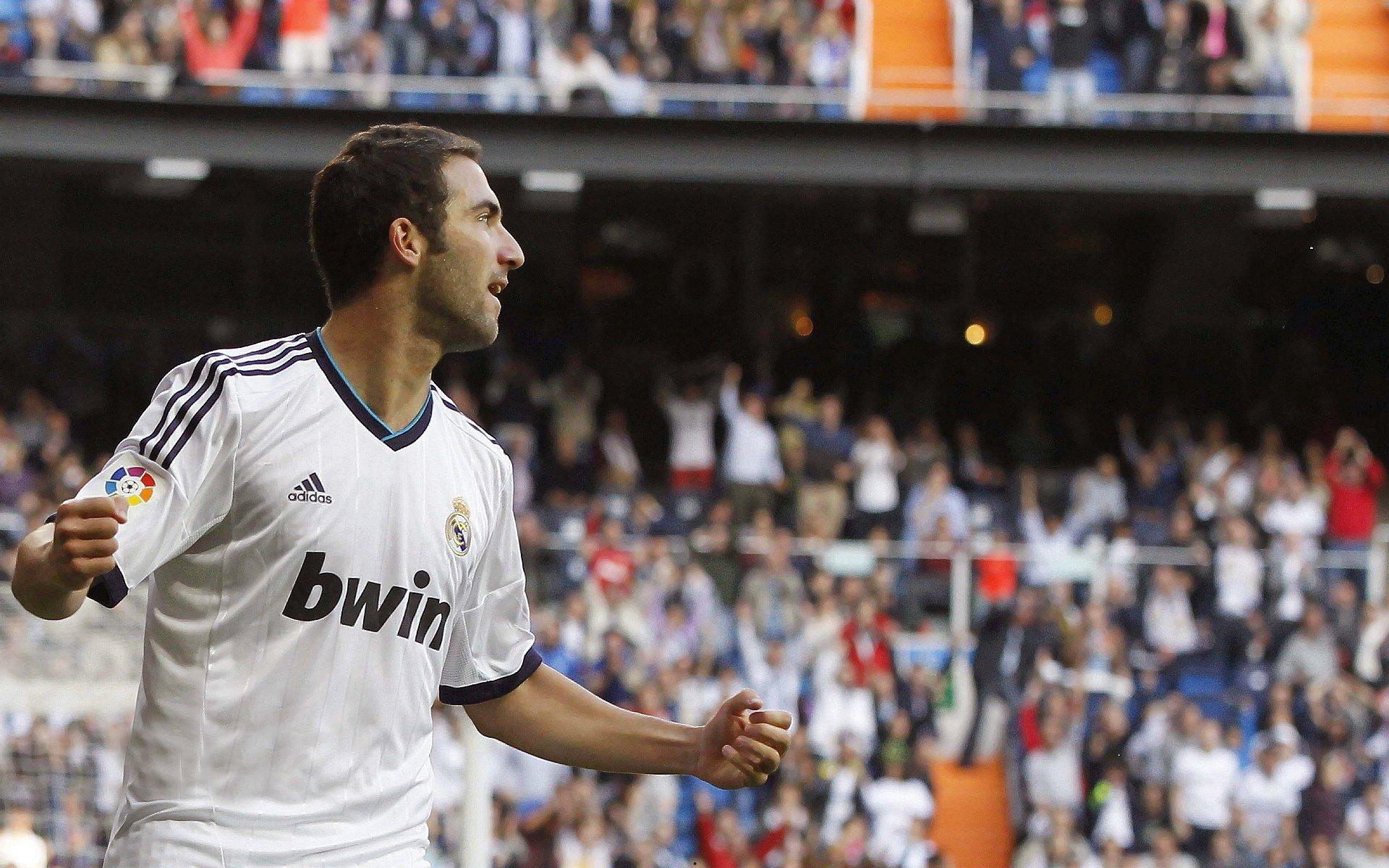 前田大然斩获苏超赛季最佳球员!16球10助独揽双冠,凯尔特人锋霸征服苏格兰